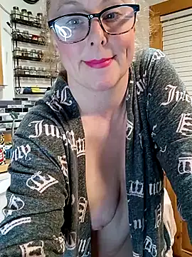 Venus22cumin nude strip on webcam for live sex chat