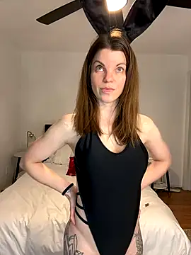 Wildefaye nude strip on webcam for live sex chat