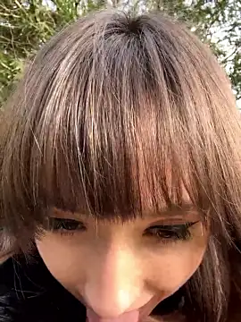 WildFlowVixen nude strip on webcam for live sex chat