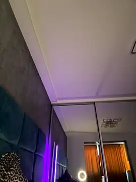 AlyaQueen nude strip on webcam for live sex chat