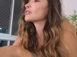 Azaleiia cam model Live Nude & Online