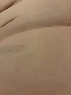 Curvygirll2 from Stripchat
