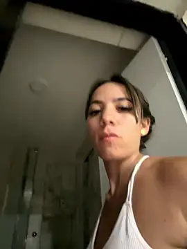 GoldenVeronica from Stripchat
