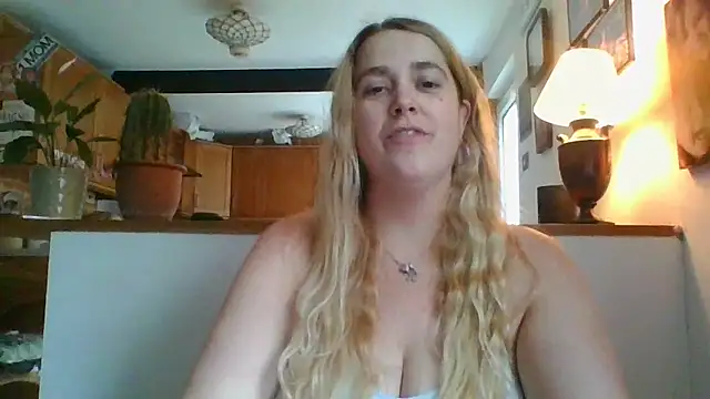 GracieMoon from Stripchat