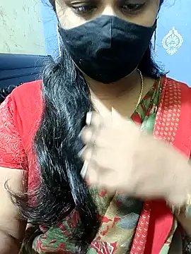 Julliemaria from Stripchat
