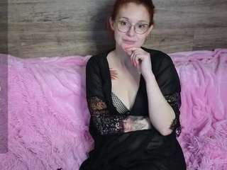 KarenWeiss cam model Live Nude & Online