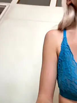 Keylili nude strip on webcam for live sex chat