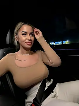 KirstieVegas cam Live Nude & Online