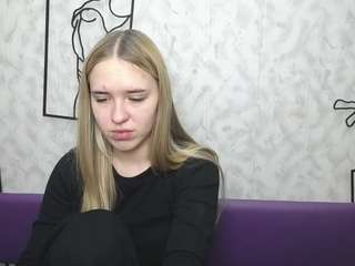 LeraBoston fully nude on webcam live sex chat