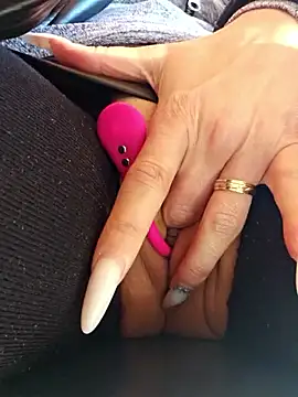 MILFBARBY from Stripchat