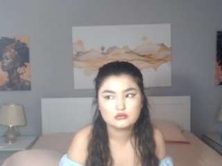 Nua1mella fully nude on webcam live sex chat