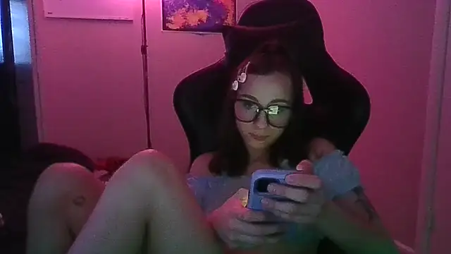 Puumpkins1ut from Stripchat