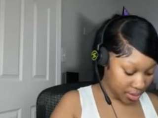 Realrawjade fully nude on webcam live sex chat