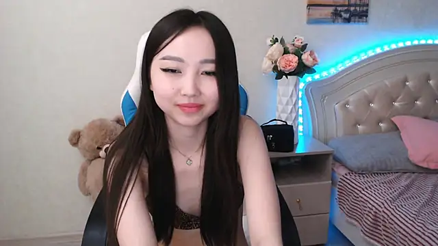 SinaWiu nude strip on webcam for live sex chat