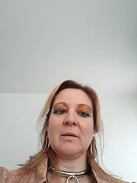 Slettieada nude strip on webcam for live sex chat