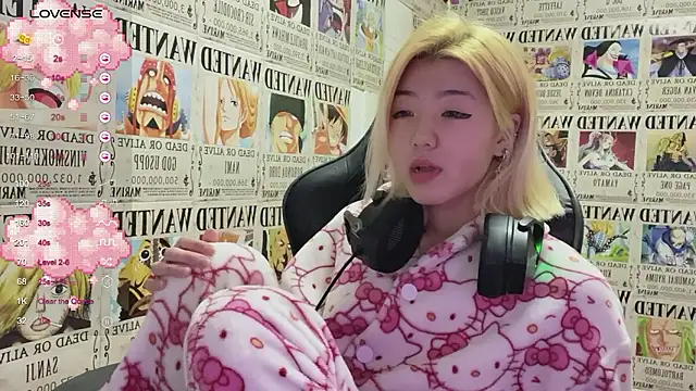 SNAKEgirlQAQ from Stripchat