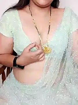 Traditional housewife from Stripchat