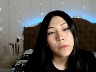 Umarulee fully nude on webcam live sex chat