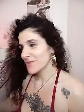 Valentina sweetpoison from Stripchat
