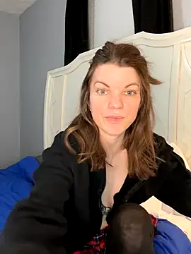 Wildefaye from Stripchat