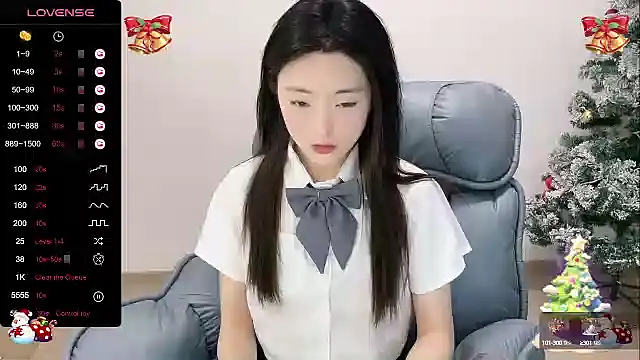 Yomi-11 from Stripchat