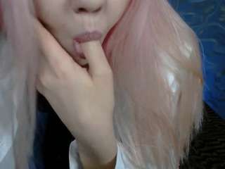 Yourladybug cam model Live Nude & Online