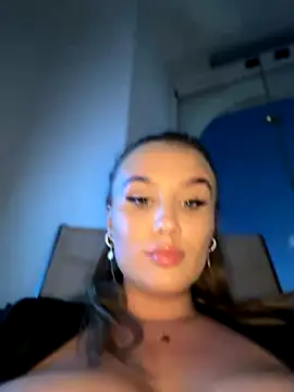 AnnaIvy from Stripchat