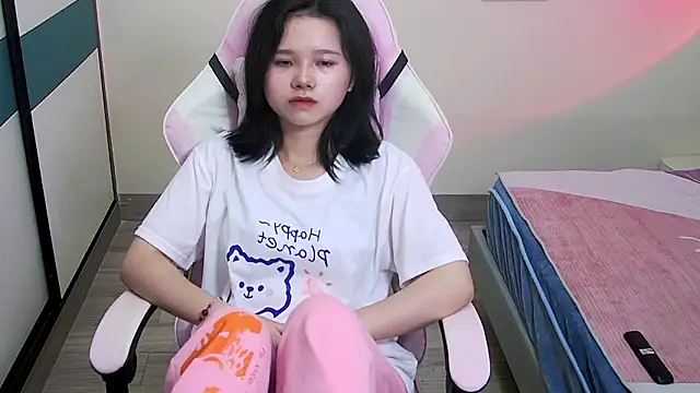 Annie 9 from Stripchat