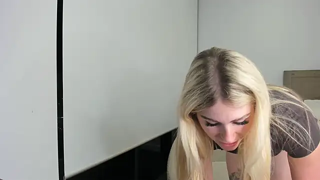 Aus queen from Stripchat