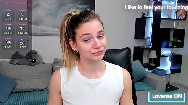 BelleNeale from Stripchat