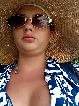 Blue Lagoon from Stripchat