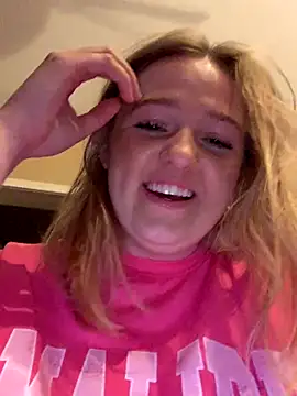 Cammy2 from Stripchat