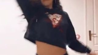 Elena Mrdjen tiktok kurva 4