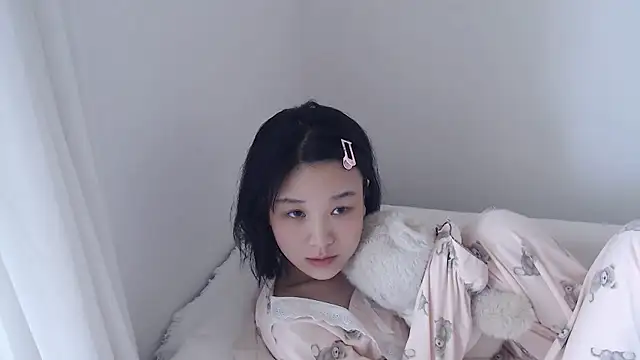 Emilybaby from Stripchat