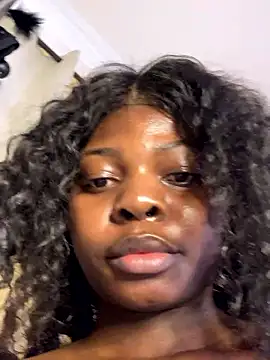 EroticNadiaa from Stripchat