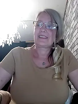 Irinamaux from Stripchat
