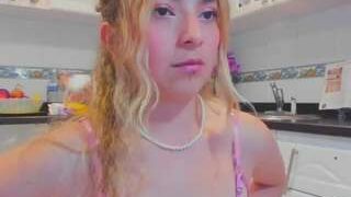 Issadorajames from Camsoda