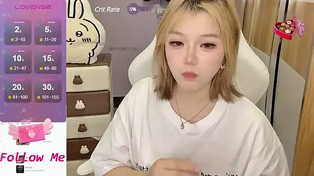 Kitty 18 from Stripchat