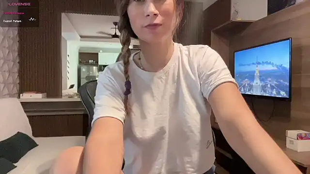 Lenacharlotte from Stripchat