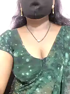 Louise92 from Stripchat