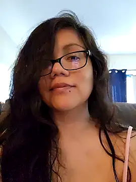 Lovelykatiebabe from Stripchat