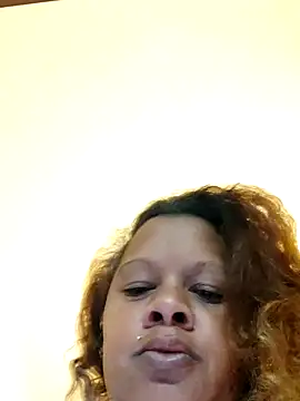 MaitresseSandra from Stripchat