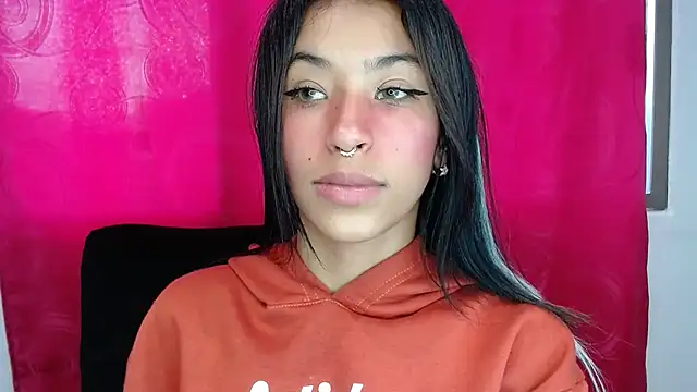Nylaahh from Stripchat