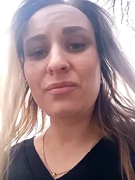 Olaya-Buzzz from Stripchat