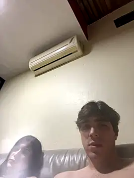 Petitygiant from Stripchat