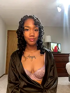 Phatpussyblasiaa from Stripchat