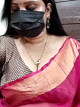 Queenlakshana from Stripchat