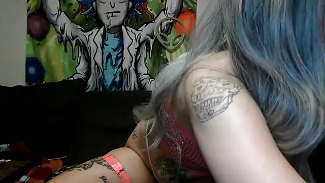 RoxxyInk from Stripchat