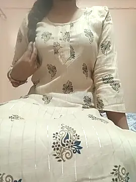 Ruchi-34 from Stripchat