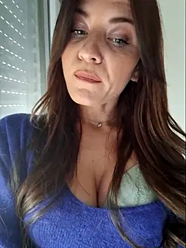 Rym1 from Stripchat